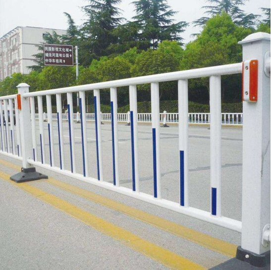 城市道路护栏 护栏600高 3米宽*1片 立柱含底座*1 加厚铁包水泥立柱（单位：组）